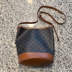 NWOT MANGO Women's Logo Printed Bucket Bag